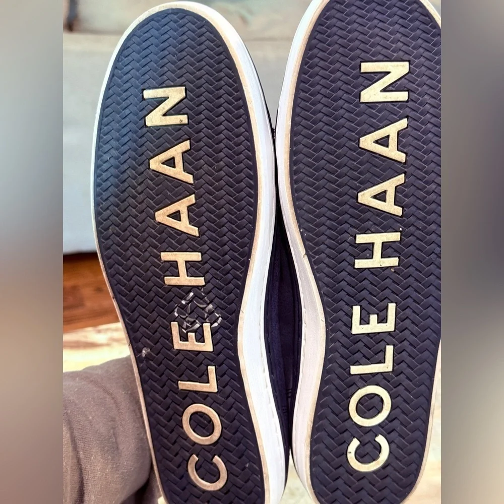 Men’s COLE HAAN Falmouth navy blue suede leather sneakers. Size 11.5